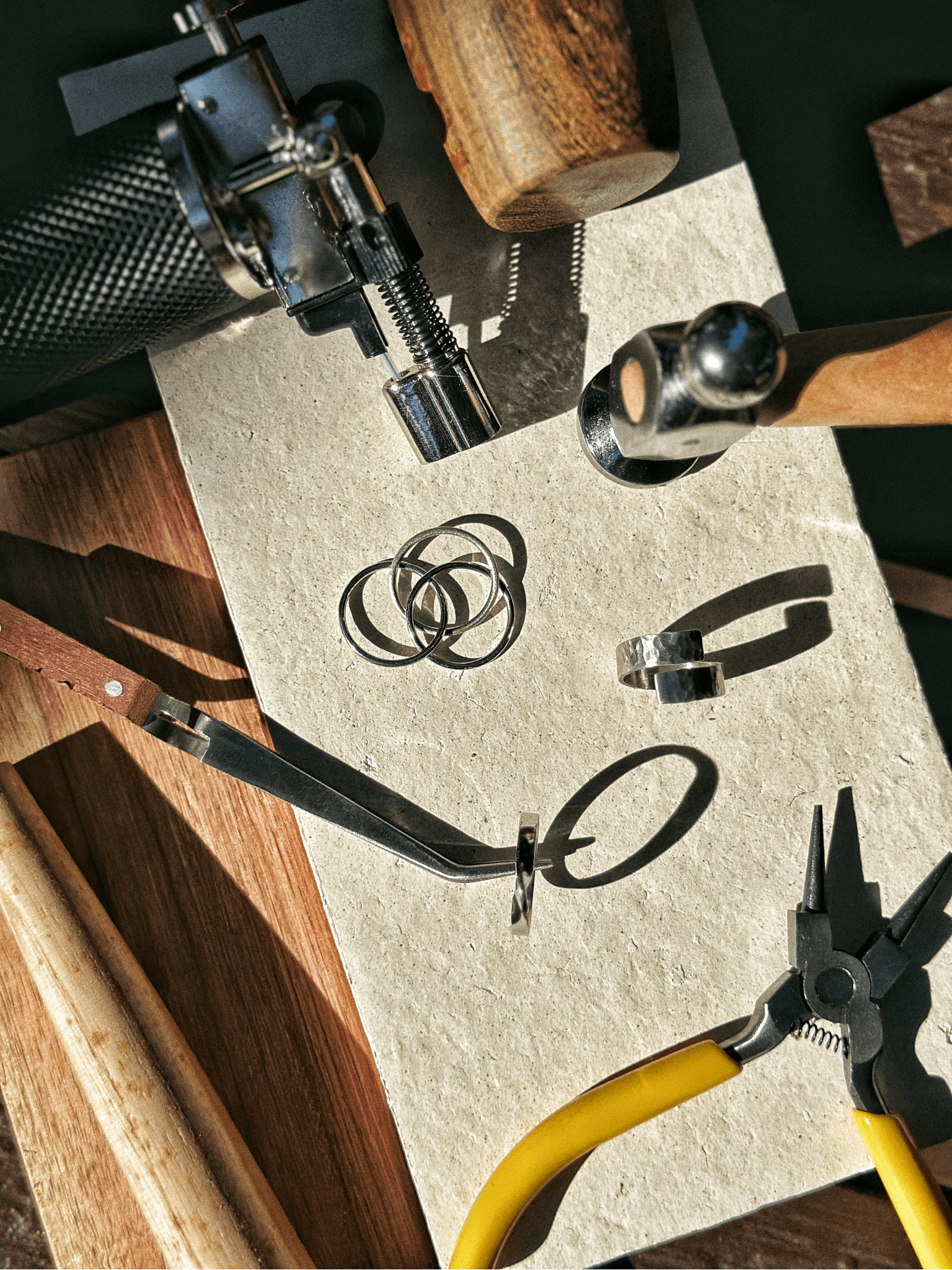 Atelier de bagues en argent